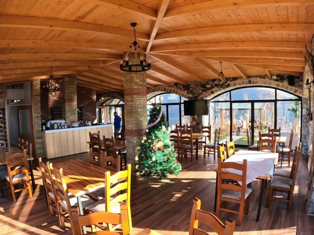 Bujtina Vrenezi Peshkopi Exterior foto