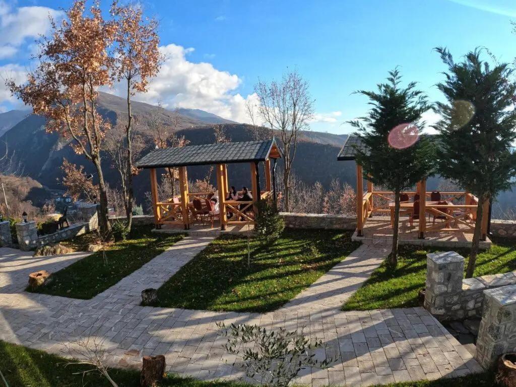 Bujtina Vrenezi Peshkopi Exterior foto