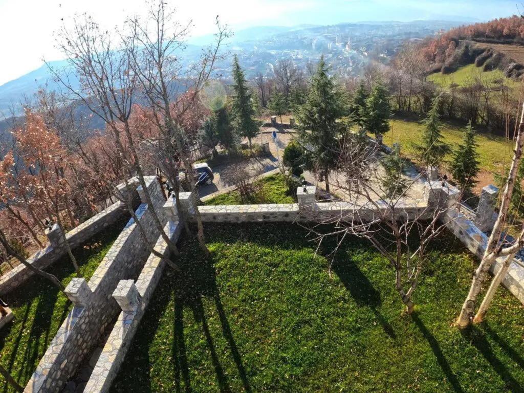 Bujtina Vrenezi Peshkopi Exterior foto