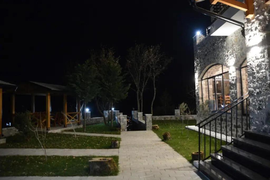 Bujtina Vrenezi Peshkopi Exterior foto