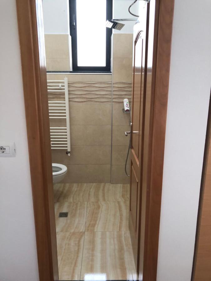 Bujtina Vrenezi Peshkopi Exterior foto
