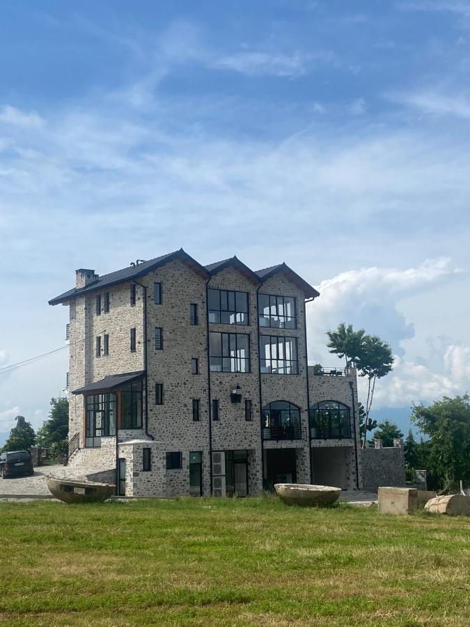 Bujtina Vrenezi Peshkopi Exterior foto