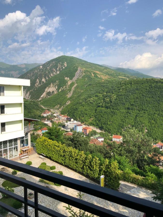 Bujtina Vrenezi Peshkopi Exterior foto