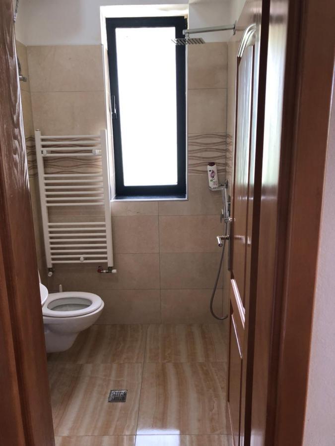 Bujtina Vrenezi Peshkopi Exterior foto